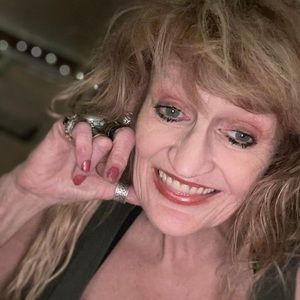 Meet your Posher, Cindy